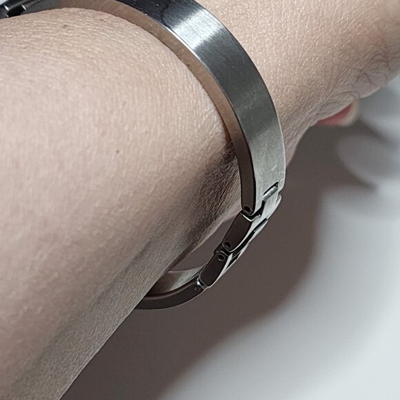 Roots stainless steel women's watch - Picture 7 of 10